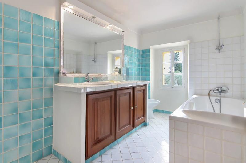 Mas - 161 m² - 7 pièces