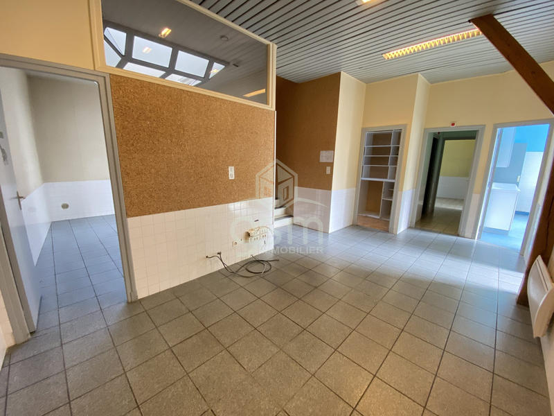 Bureau - 153 m² - 9 pièces