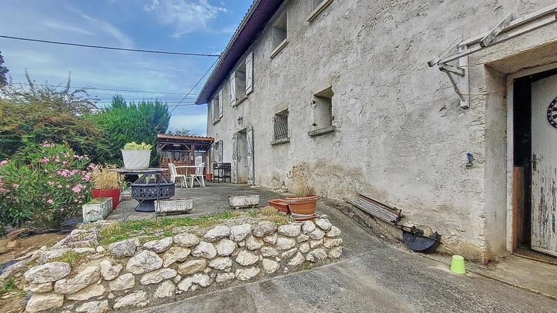 Maison - 196 m² - 7 pièces