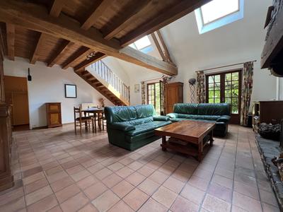 Maison - 163 m² - 7 pièces