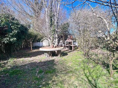 Maison - 141 m² - 9 pièces