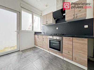 Maison - 95 m² - 5 pièces