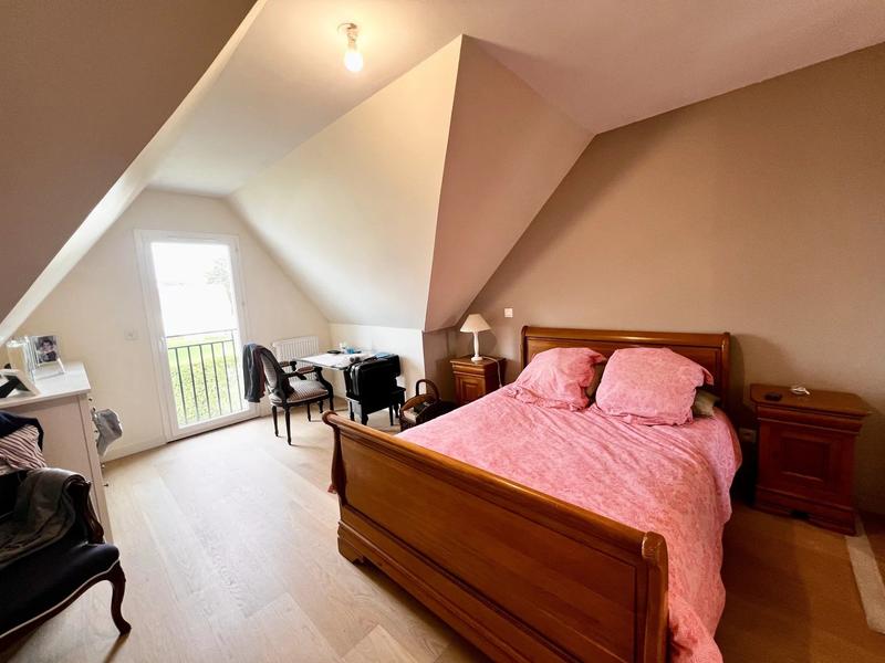 Maison - 136 m² - 7 pièces