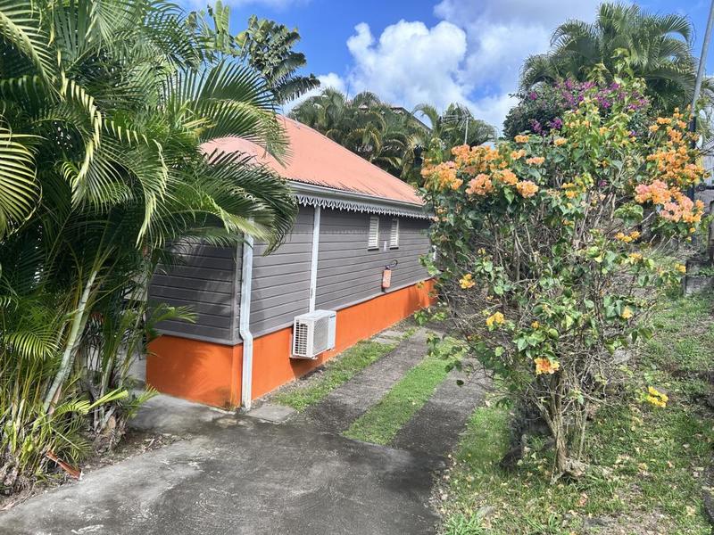 Villa - 80 m² - 4 pièces