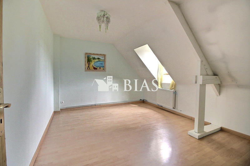 Maison - 151 m² - 6 pièces