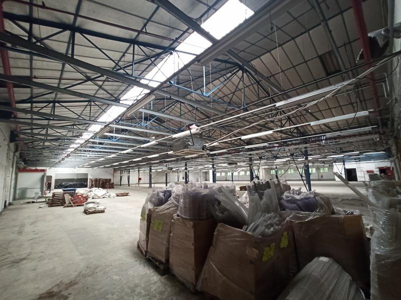 Local commercial - 5 000 m²