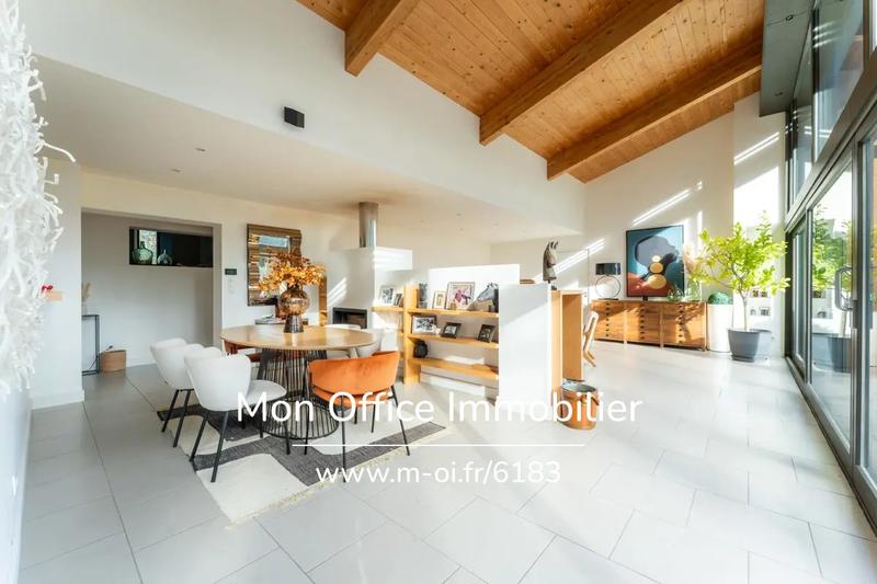 Maison - 160 m² - 5 pièces