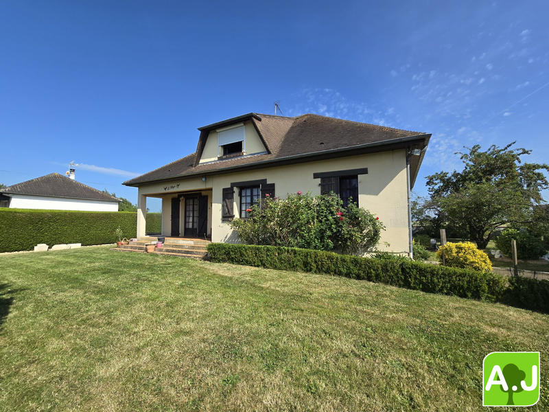 Maison traditionnelle - 113 m² - 5 pièces