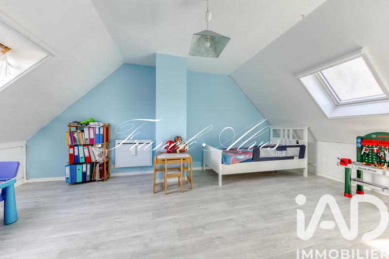 Maison - 121 m² - 5 pièces