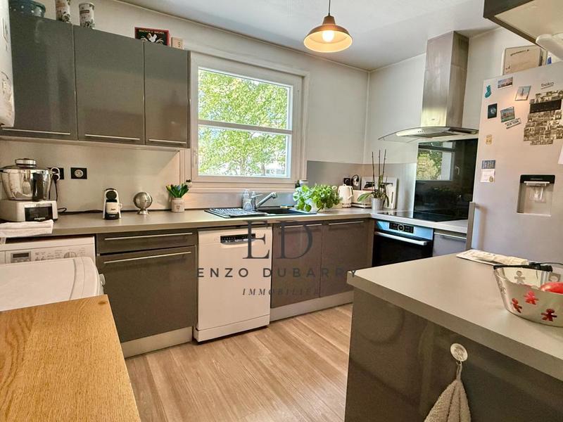 Appartement - 96 m² - 4 pièces