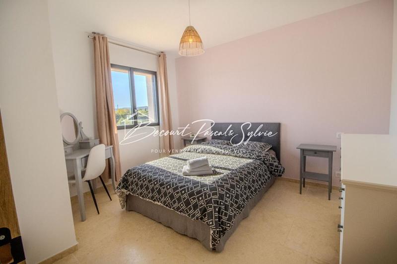 Maison - 180 m² - 7 pièces