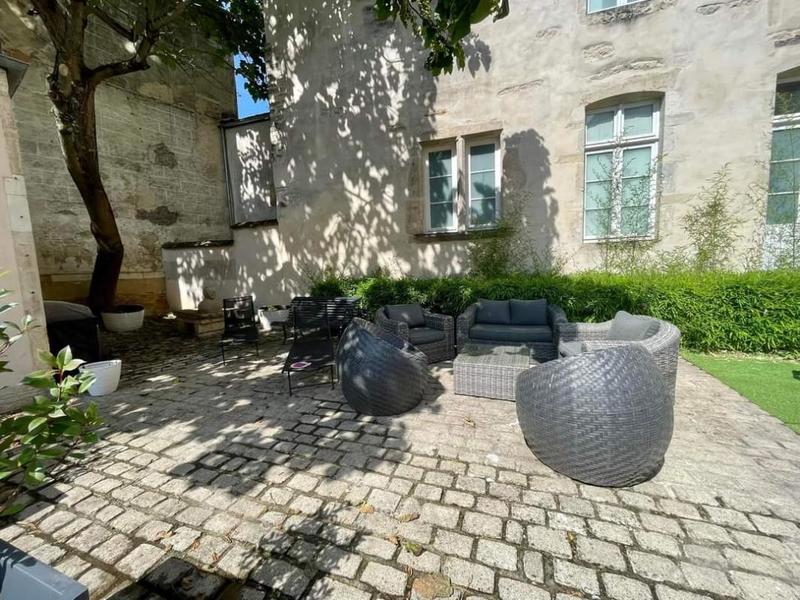 Appartement - 146 m² - 7 pièces