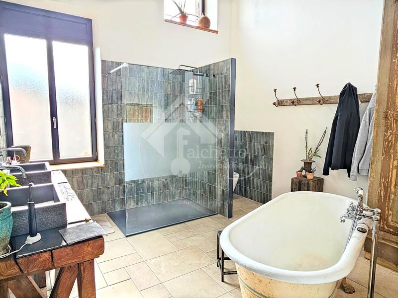 Appartement - 133 m² - 5 pièces