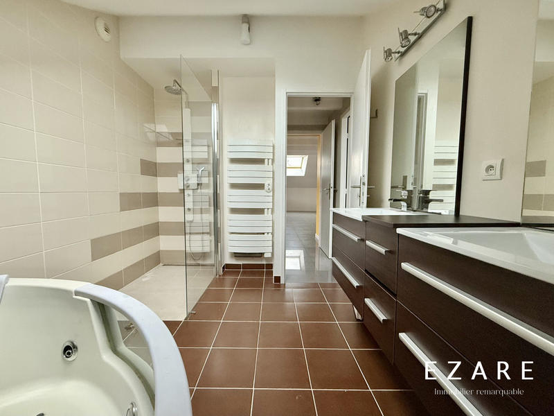 Appartement - 88 m² - 4 pièces