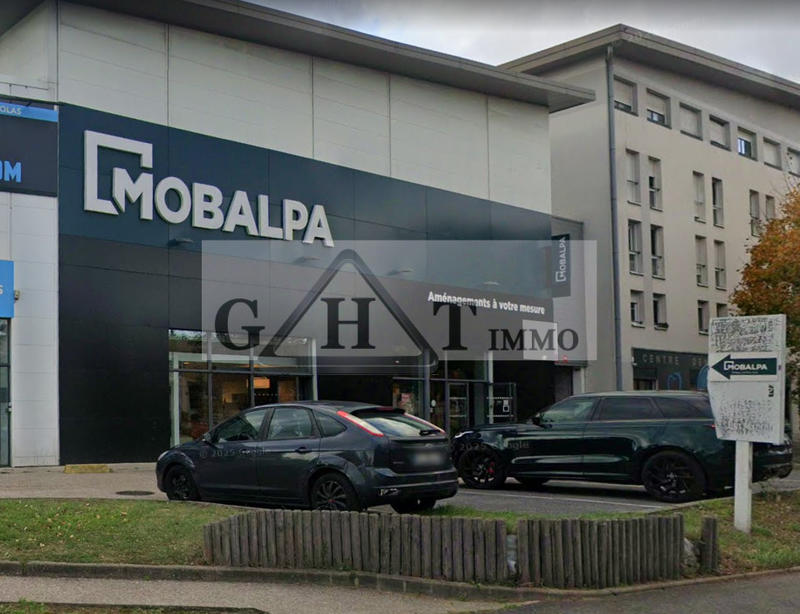 Local commercial - 900 m²