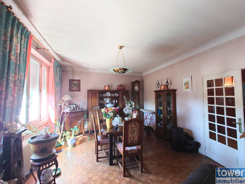 Maison - 151 m² - 6 pièces