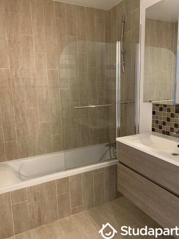 Chambre - 99 m² - 1 pièce