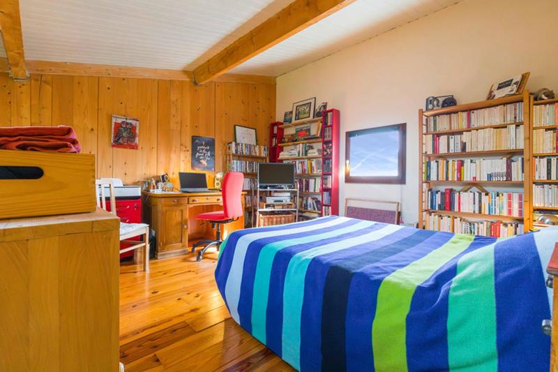 Maison - 260 m² - 12 pièces