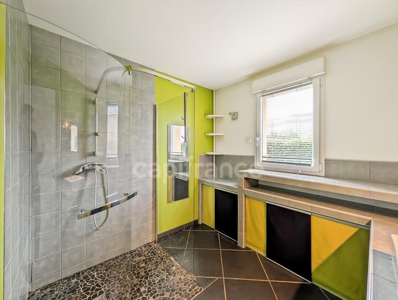 Maison - 121 m² - 5 pièces