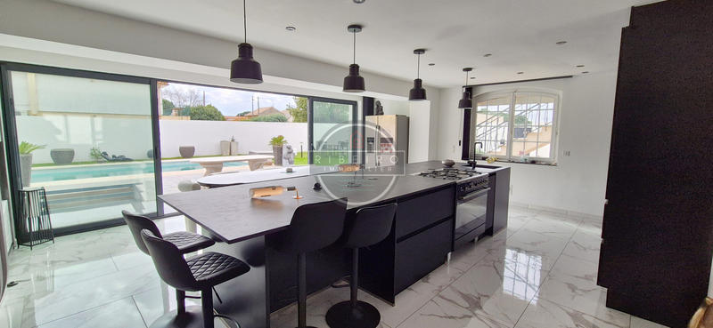 Villa - 161 m² - 5 pièces