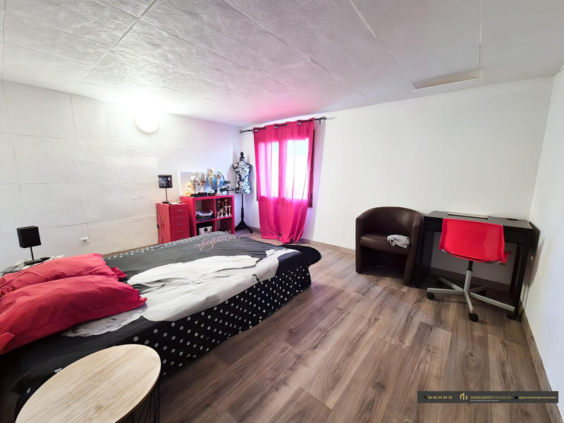 Villa - 185 m² - 7 pièces