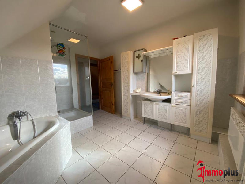 Maison - 135 m² - 7 pièces