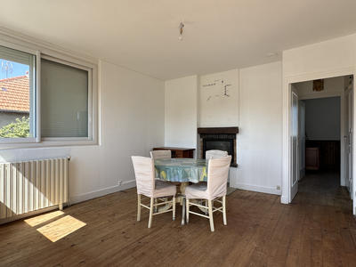 Maison - 61 m² - 4 pièces