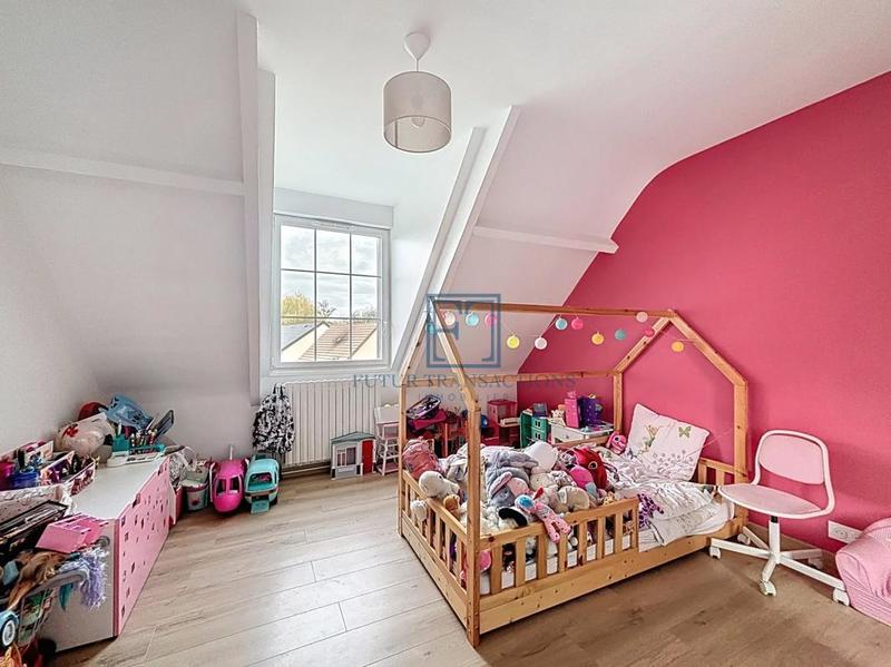 Maison - 211 m² - 9 pièces