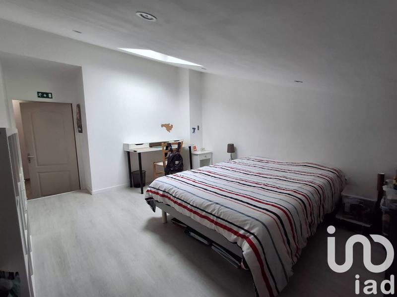 Maison - 200 m² - 7 pièces