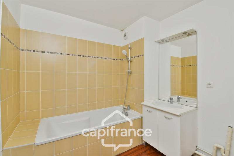 Appartement - 79 m² - 4 pièces