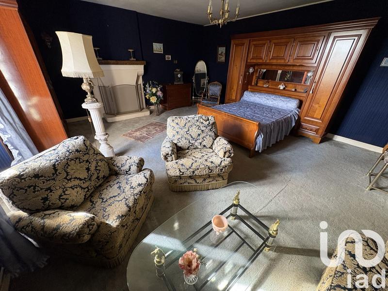 Maison - 220 m² - 7 pièces