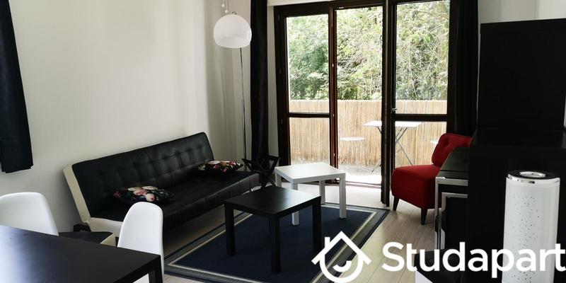 Chambre - 13 m² - 1 pièce