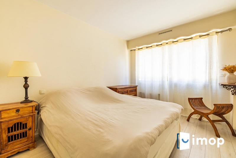 Appartement - 85 m² - 4 pièces