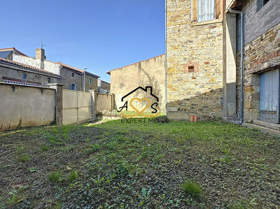 Maison - 143 m² - 7 pièces