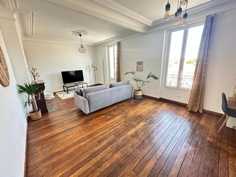 Appartement - 80 m² - 4 pièces