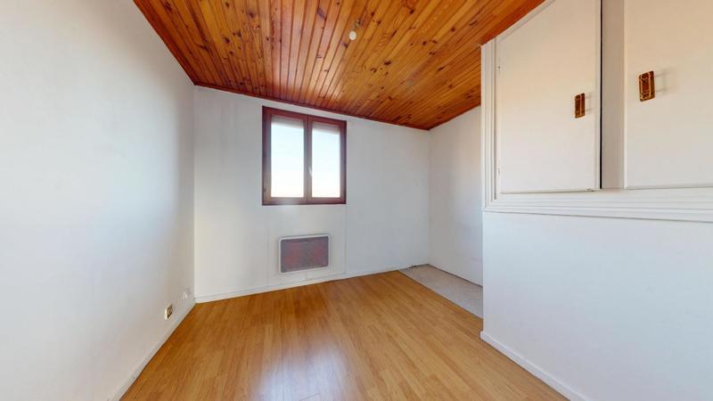 Appartement - 95 m² - 5 pièces