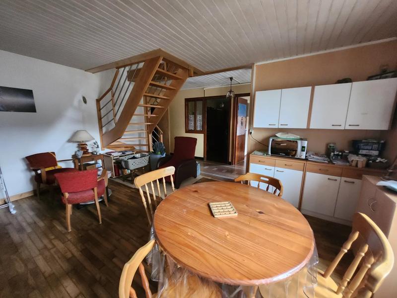 Maison - 102 m² - 5 pièces