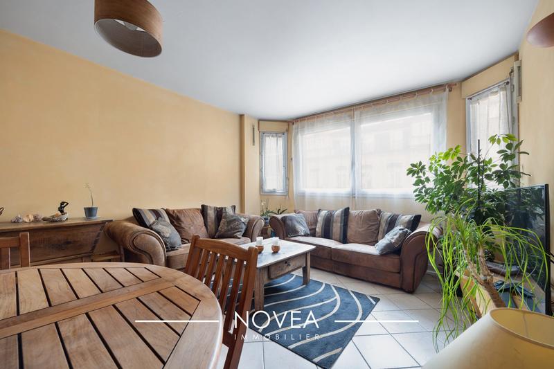 Appartement - 93 m² - 4 pièces