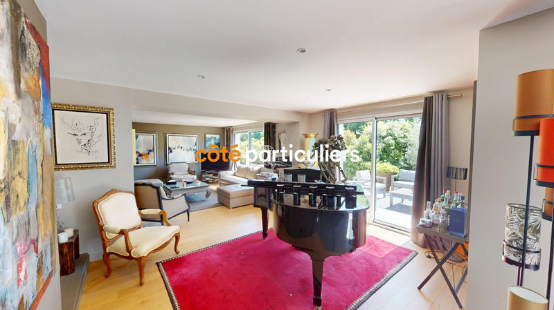 Maison - 176 m² - 6 pièces