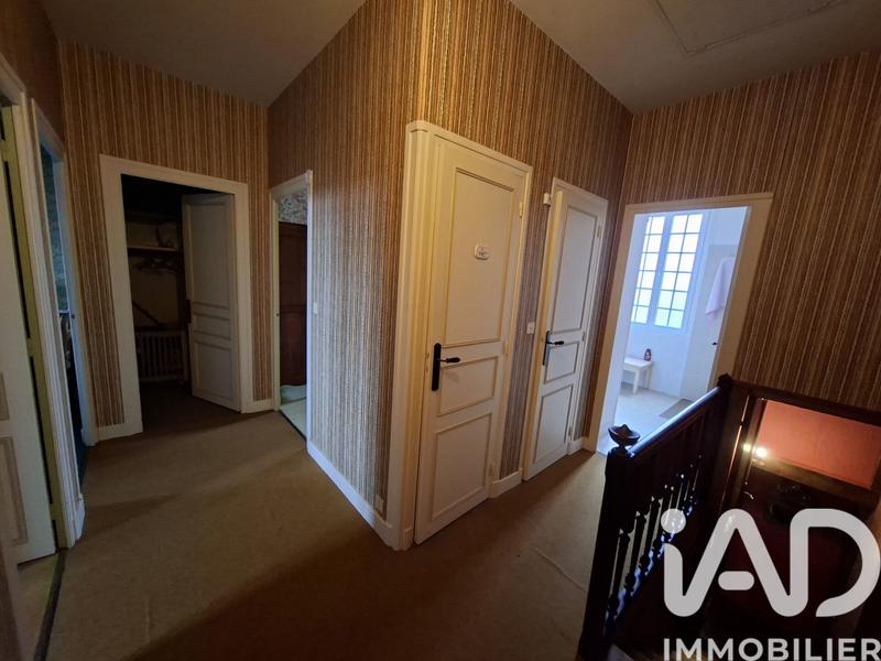 Maison - 271 m² - 5 pièces