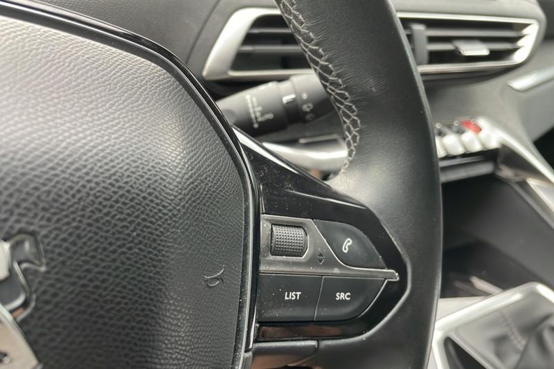 Peugeot 5008 1.2 130 Allure Bvm6