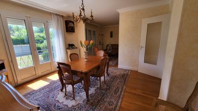 Maison - 91 m² - 5 pièces