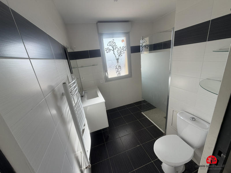 Appartement - 98 m² - 5 pièces