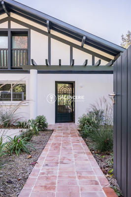 Maison - 161 m² - 5 pièces