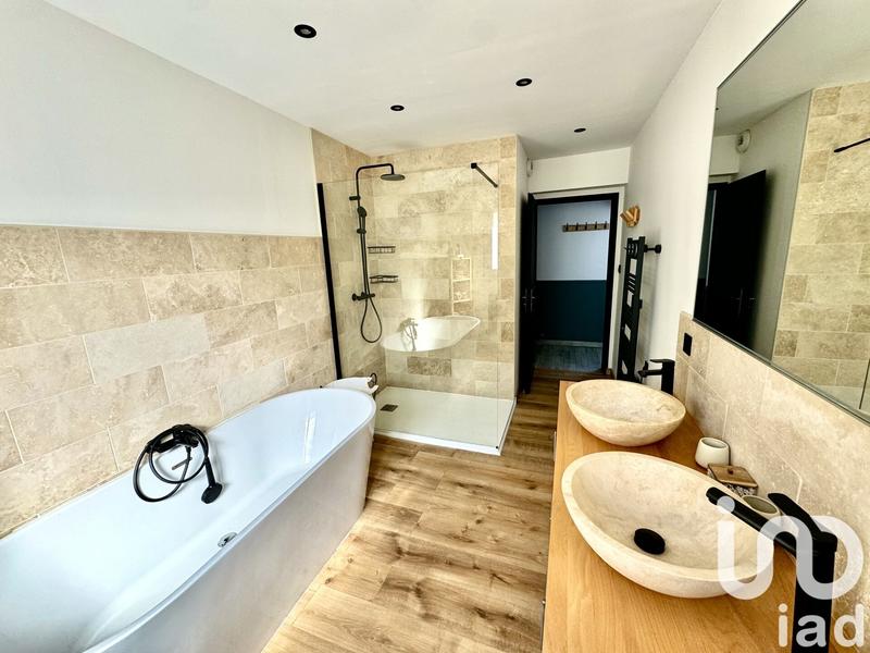 Maison de village - 200 m² - 6 pièces