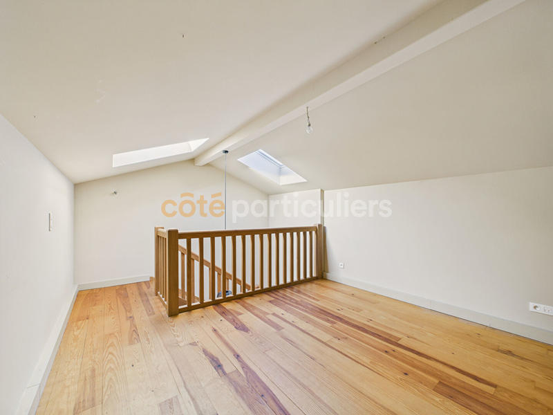 Maison - 194 m² - 7 pièces