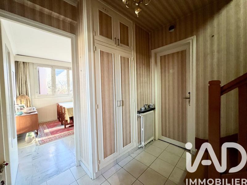 Maison - 98 m² - 5 pièces