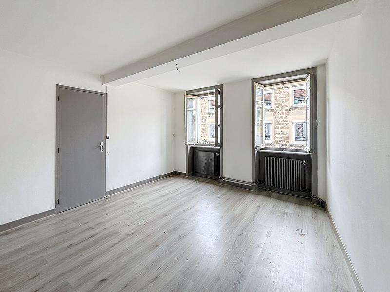 Appartement - 80 m² - 5 pièces