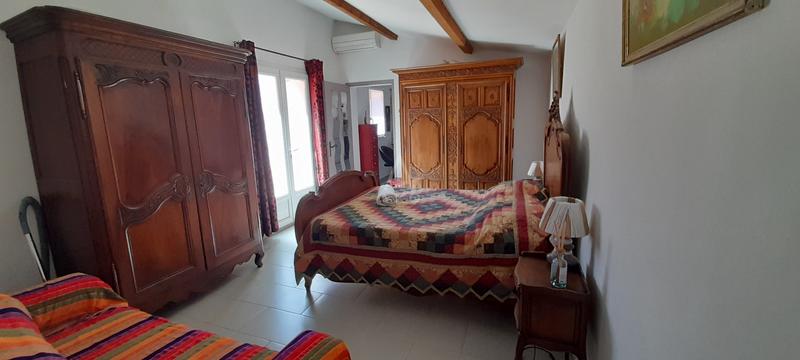 Propriété - 229 m² - 9 pièces