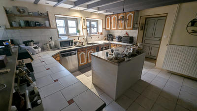 Maison - 196 m² - 5 pièces